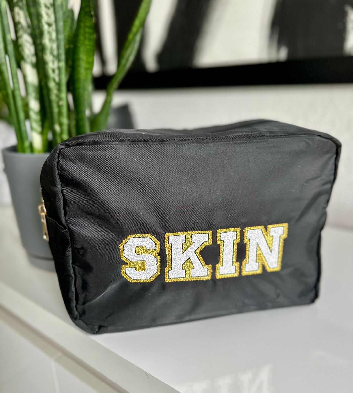 Skin Pouch