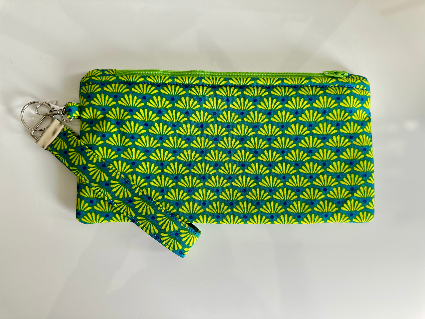 Lime Shells Purse Organizer