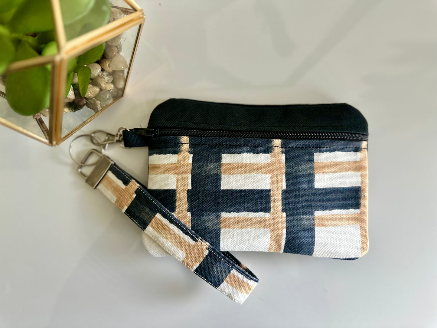 Tan Plaids Zipper Pouch