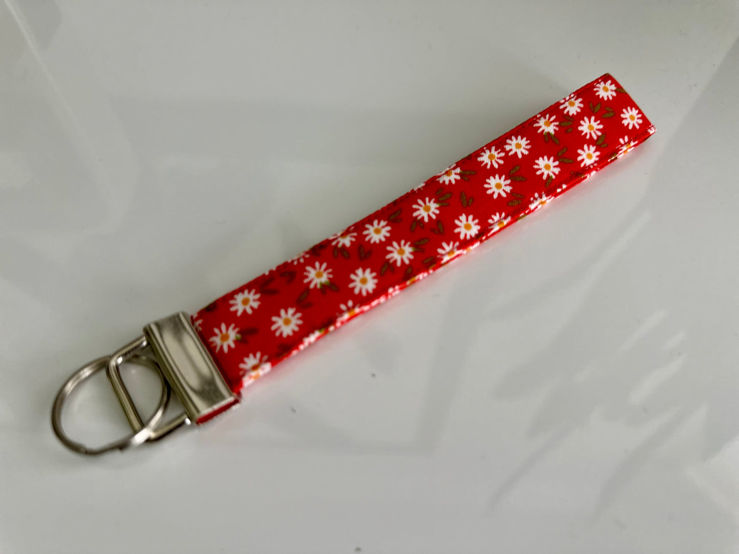 Daisies Key Fob Wristlet